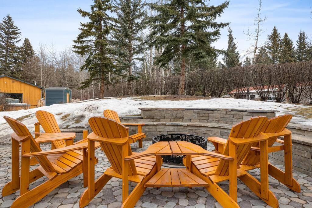 Apartamento Big Mountain Views - Bright 2-Story Corner Unit Canmore Exterior foto